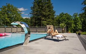 Apartamenty Grand Tatry - sauna i jacuzzi wliczone w cenę pobytu - 10 minut pieszo od Term Bania